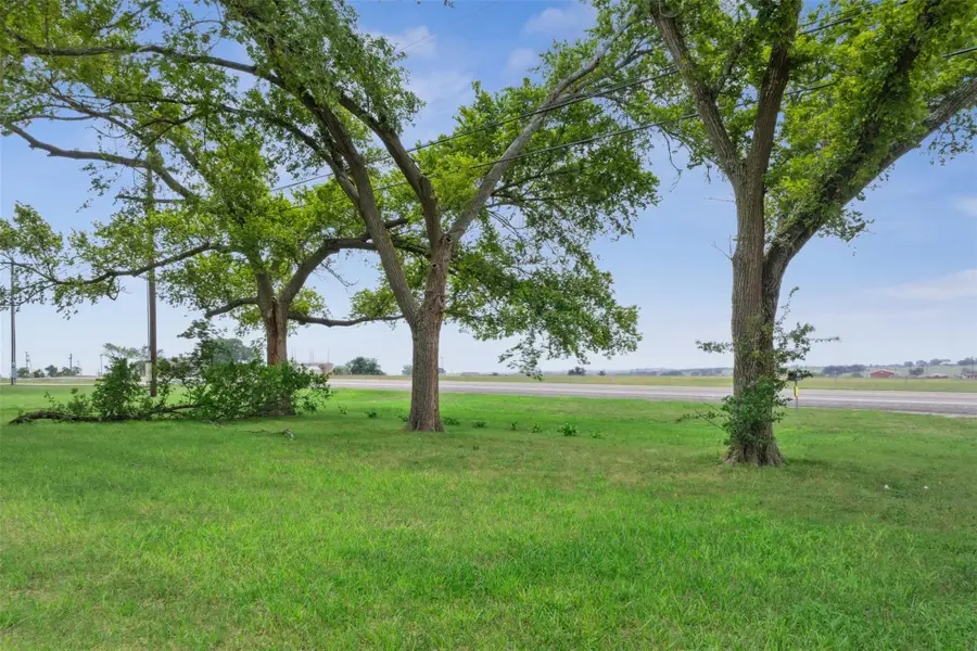 5530 Us Highway 90a W, Shiner, TX 77984 - #2