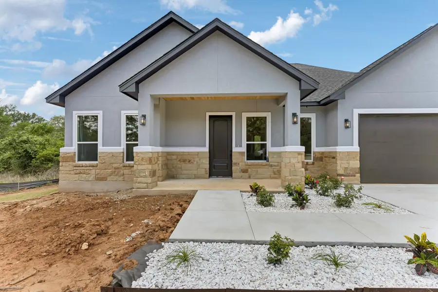 118 Heleakala Dr, Bastrop, TX 78602 - #2