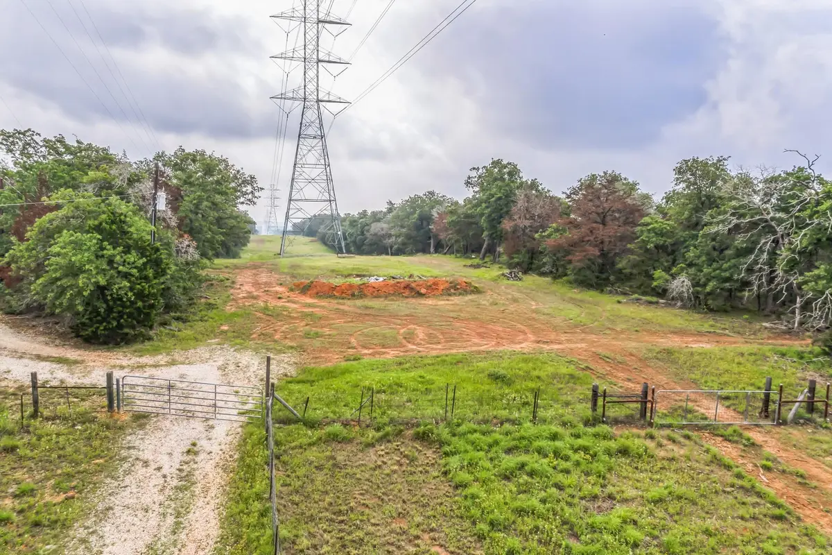 1360 Sand Hills Rd #A, Red Rock, TX 78662 - #1