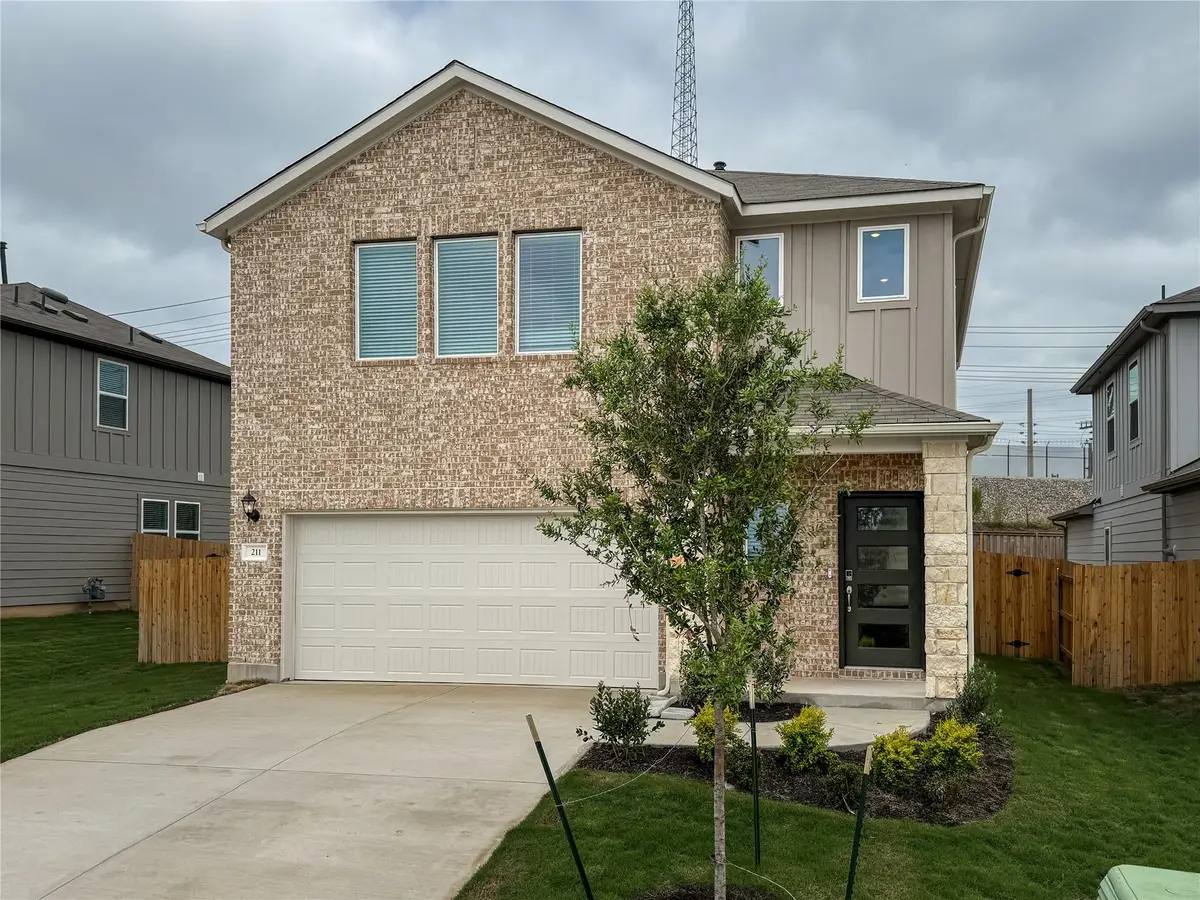 211 Mad Pupper Dr, Buda, TX 78610 - #1