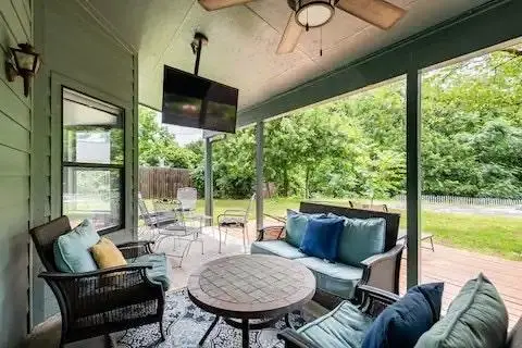 703 Oakridge Dr, Round Rock, TX 78681 - Image #3