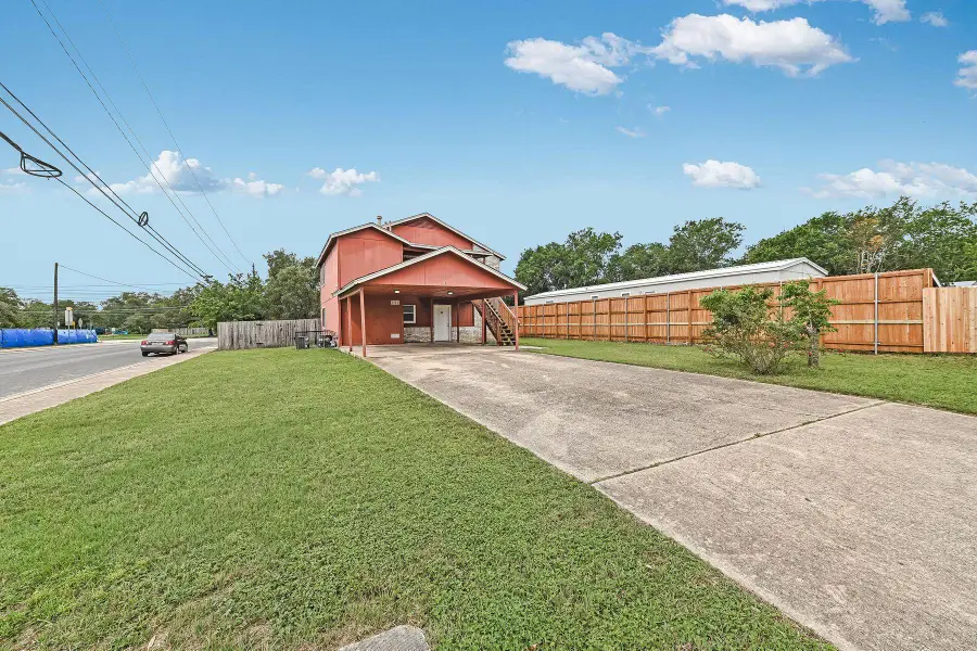 2111 Oak Motte Ln, Austin, TX 78744 - #2