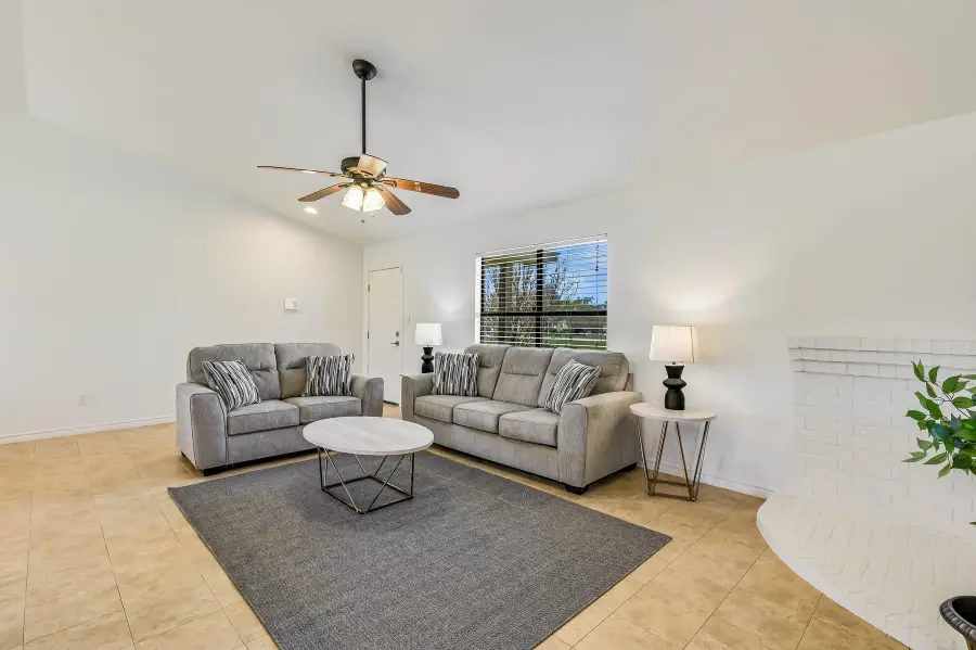 100 Acorn Trl, Cedar Creek, TX 78612 - #3