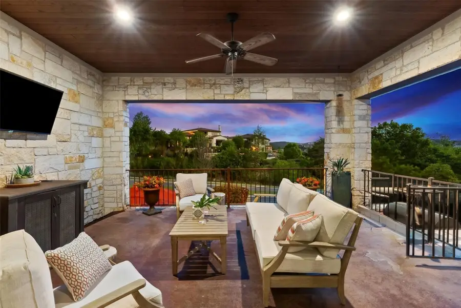 209 Rocky Coast Dr, Lakeway, TX 78738 - #2