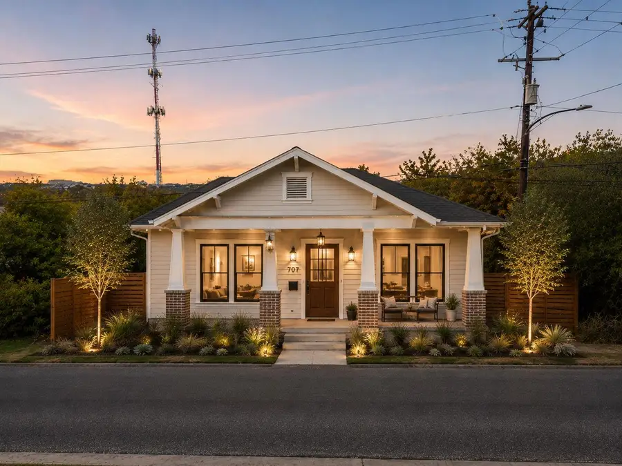 707 E 2nd St, Georgetown, TX 78626 - #2