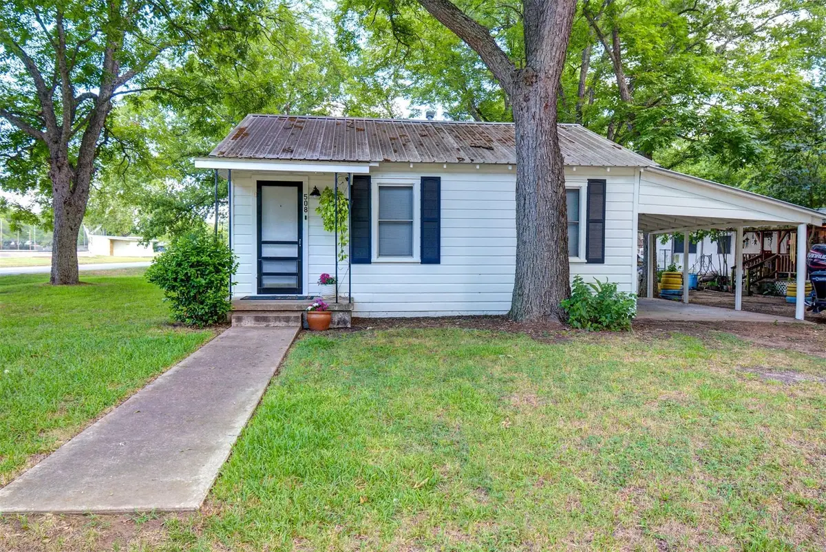 508 Turney St, Smithville, TX 78957 - #1