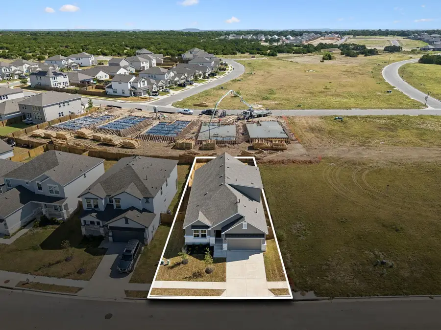 224 Ironshoe Trl, Liberty Hill, TX 78642 - #2