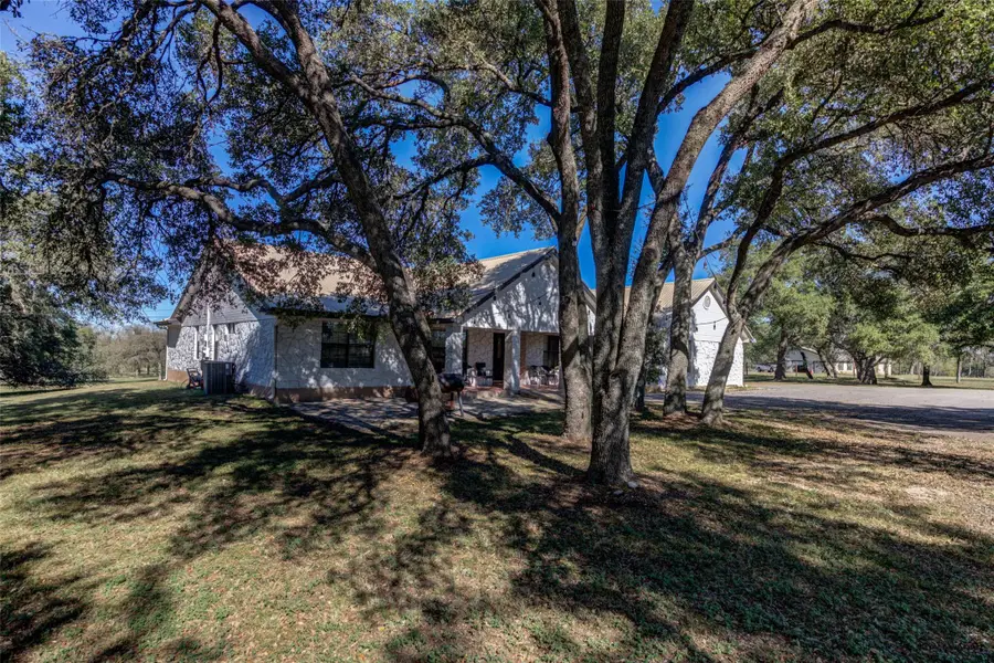 604 Oakwood Dr, Buda, TX 78610 - Image #3