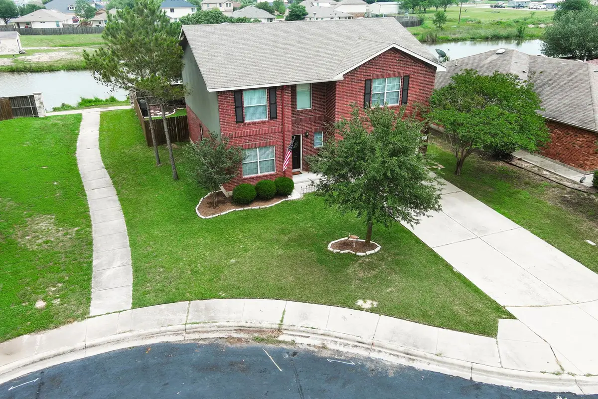 104 Trapper Trl, Bastrop, TX 78602 - #1