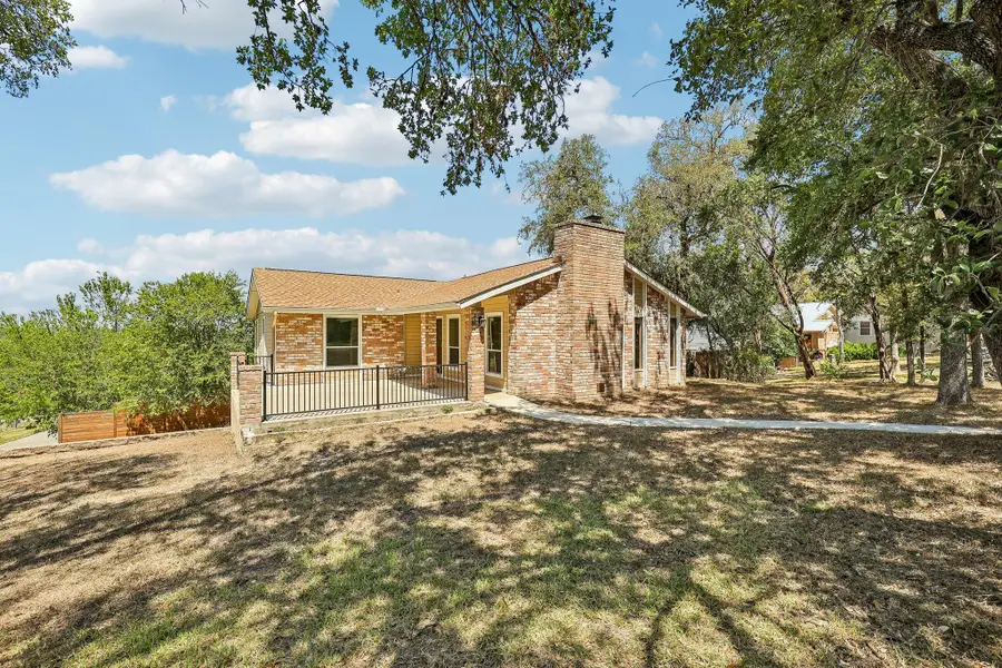 808 Dale Dr, San Marcos, TX 78666 - #2