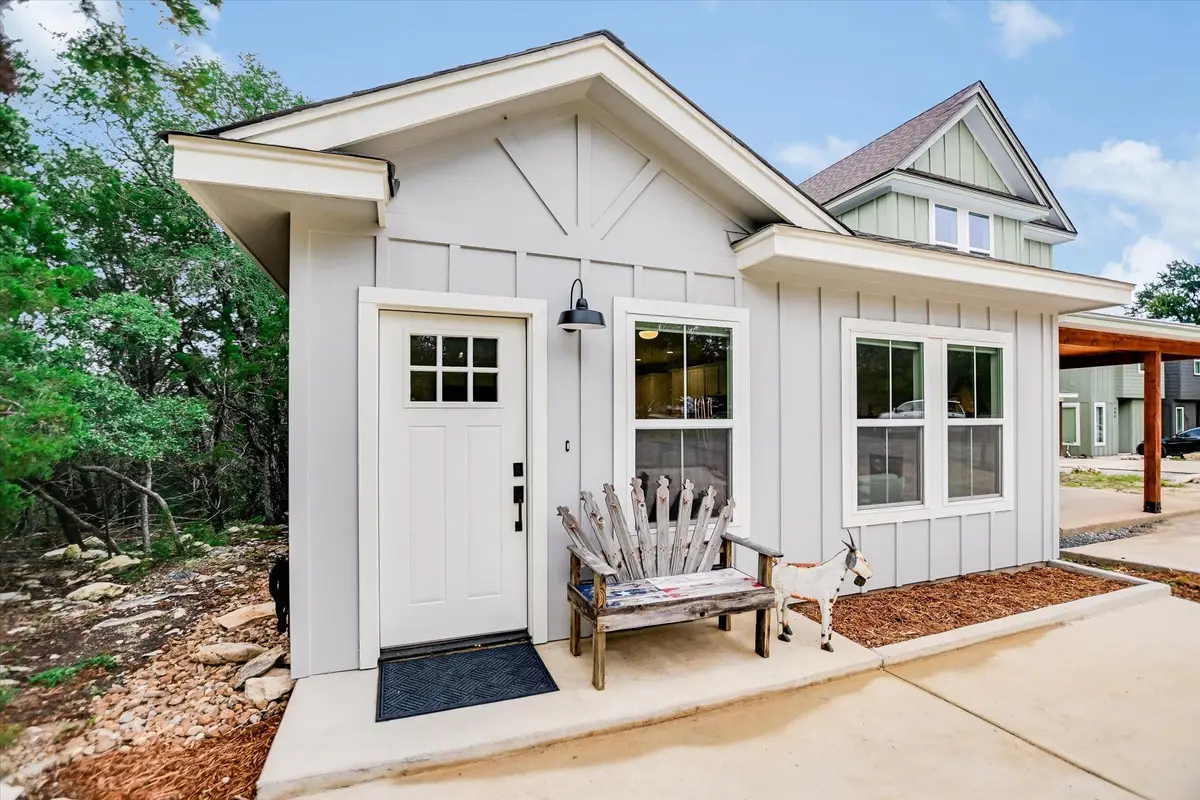 430 Shady Bluff Dr, Wimberley, TX 78676 - #1
