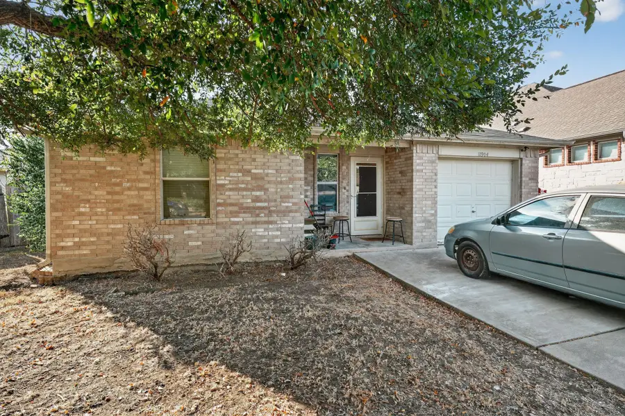 11904 Morning View Dr, Del Valle, TX 78617 - Image #2