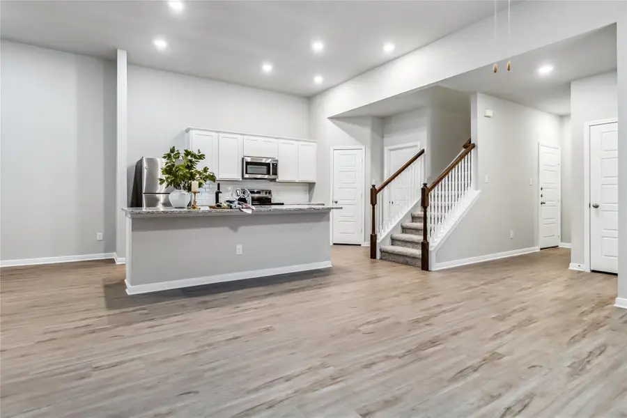 957 Staglin St, Buda, TX 78610 - #3