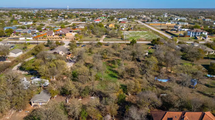 185 Monterrey Hills Dr, Del Valle, TX 78617 - Image #3