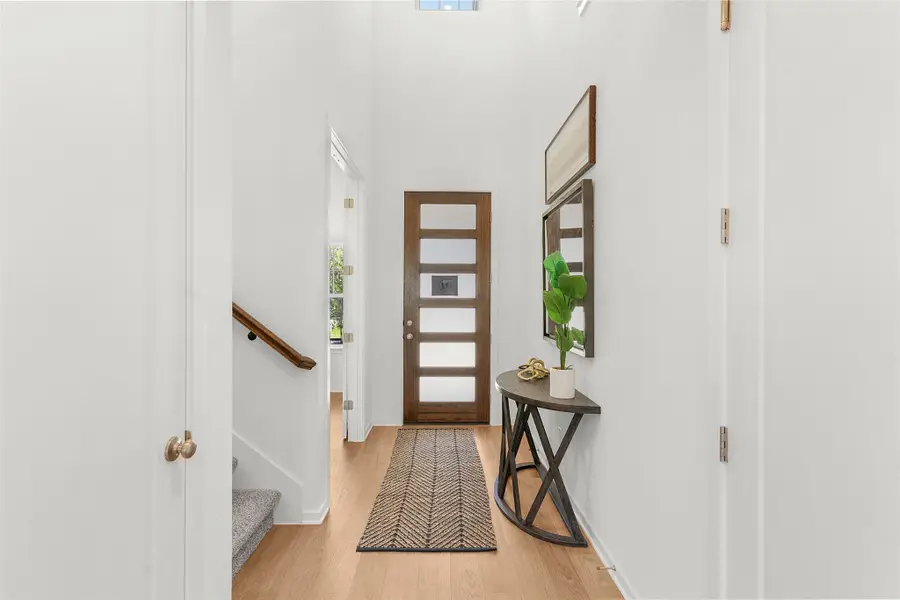 417 Raleigh Dr, Georgetown, TX 78633 - Image #2