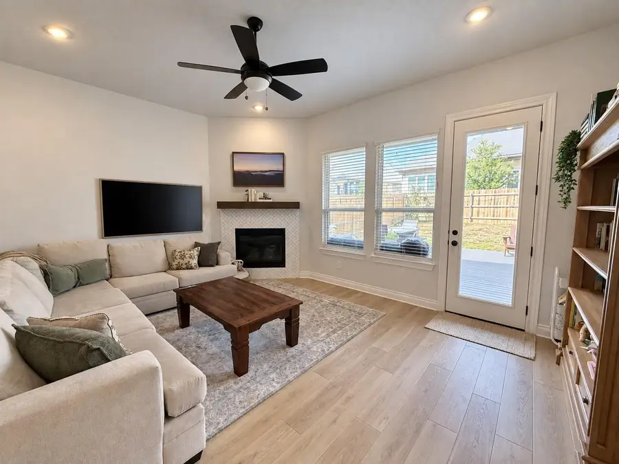 336 Darley Oak Dr, Dripping Springs, TX 78620 - #2
