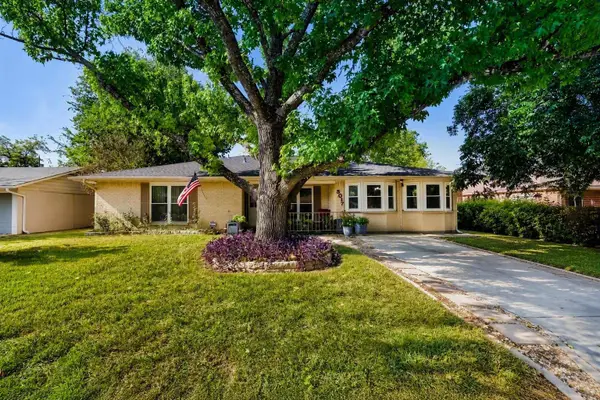 3017 Val Dr, Austin, TX 78723