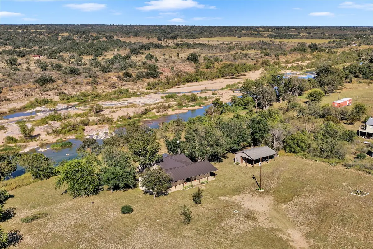 261 Diamond Cross Dr, Llano, TX 78643 - Image #1