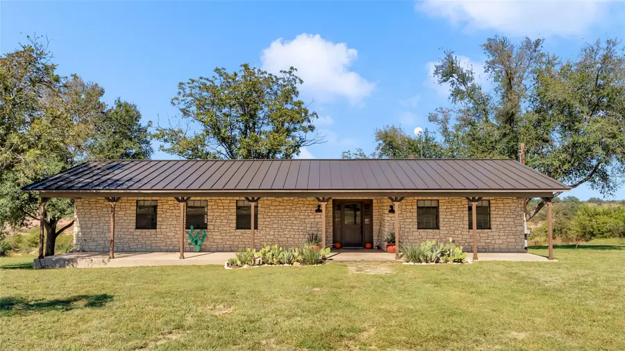 261 Diamond Cross Dr, Llano, TX 78643 - Image #2
