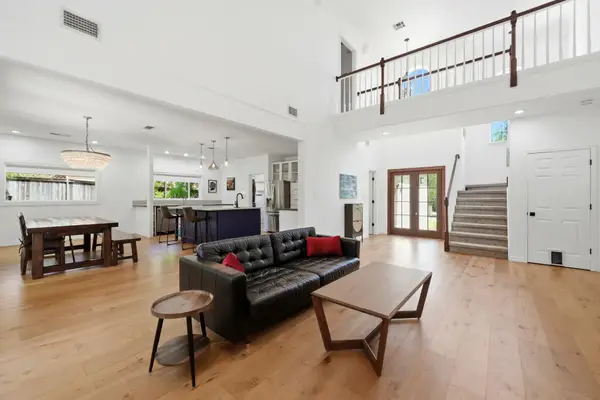 72 Crazy Cross Rd, Wimberley, TX 78676