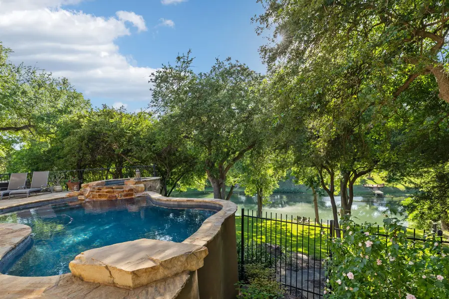 1033 River Ter, New Braunfels, TX 78130 - #2