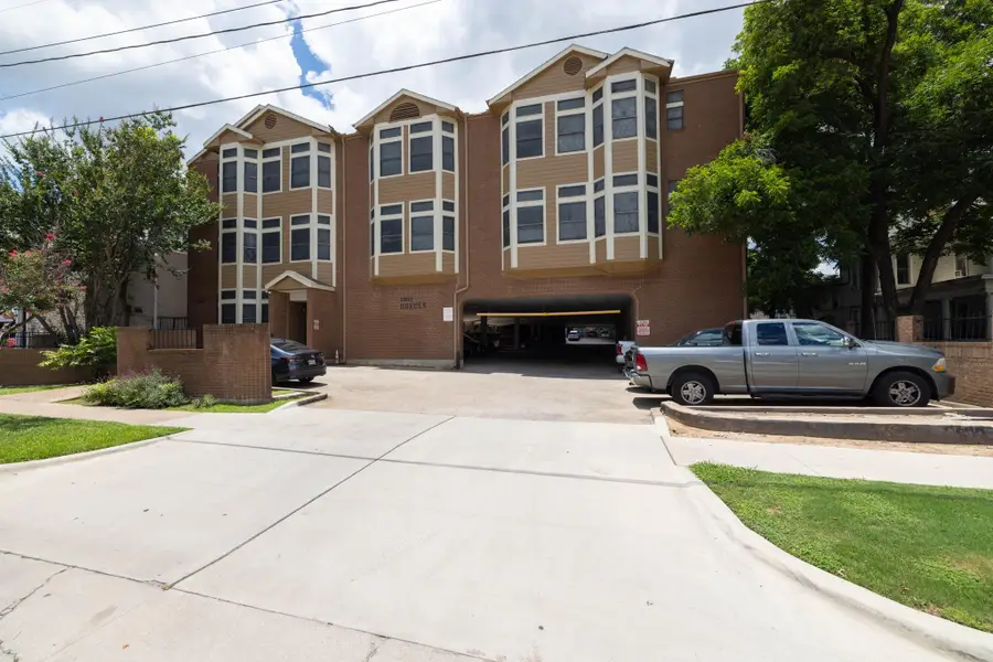 2802 Nueces St #201, Austin, TX 78705 - #2