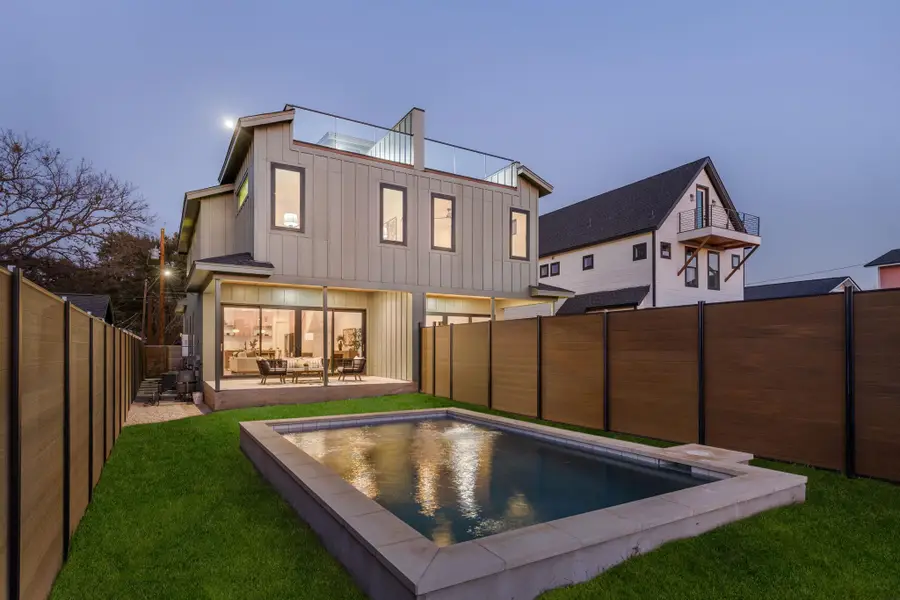 1610 Harvey St #A, Austin, TX 78702 - #2