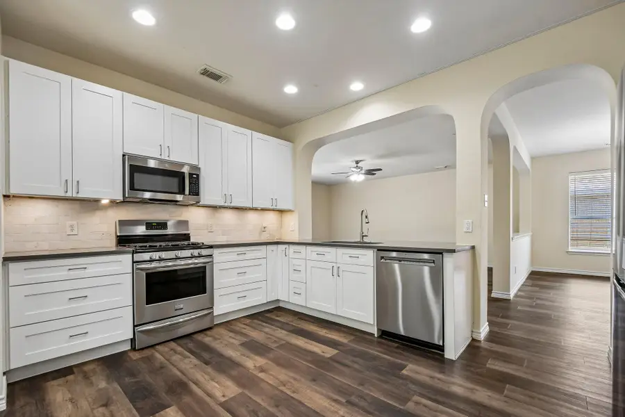2307 Hayfield Sq, Pflugerville, TX 78660 - #3