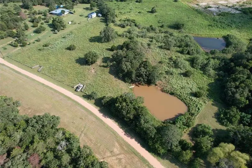 1142 Private Road 7039, Lexington, TX 78947 - Image #1