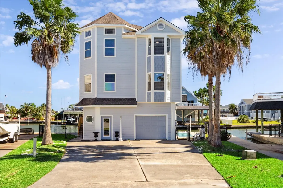 210 Easterly Dr, Galveston, TX 77554 - Image #1