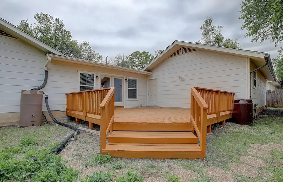 303 Shady Oak Dr, Georgetown, TX 78628 - #3