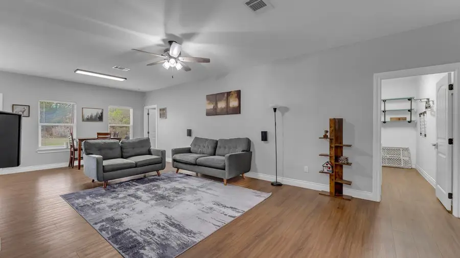 112 Crawford Ct, Burnet, TX 78611 - Image #3