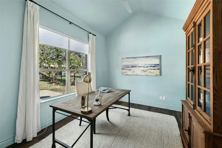 3 Camwood Trl, The Hills, TX 78738 - #3