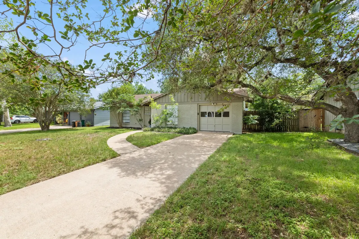 2015 Fair Oaks Dr, Austin, TX 78745 - #1
