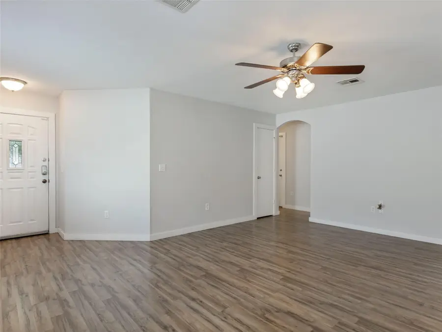 1429 Poppy Seed Ln, Austin, TX 78741 - #3