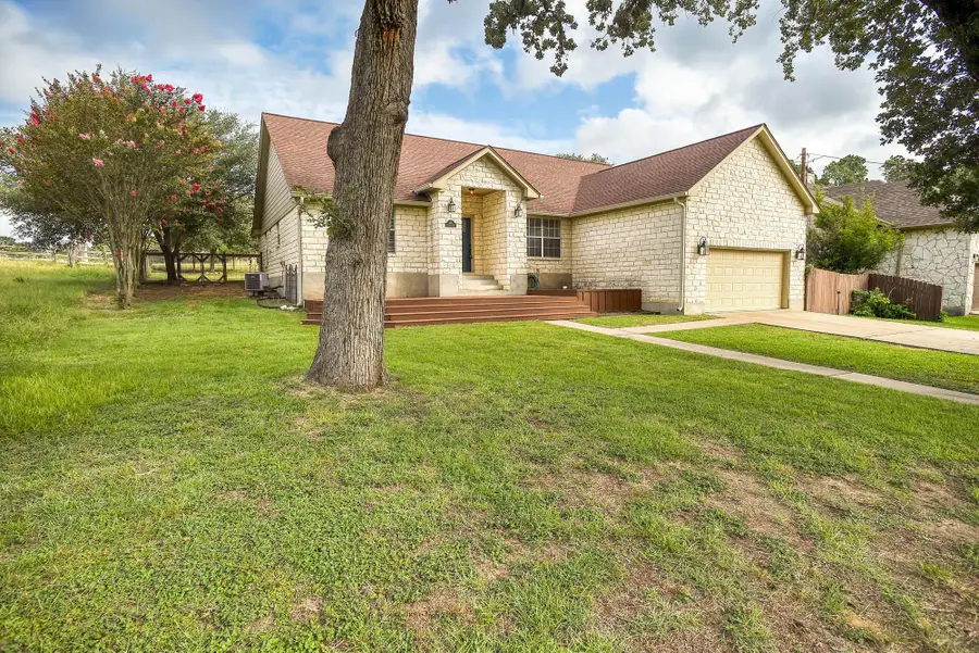 460 Tahitian Dr, Bastrop, TX 78602 - #3