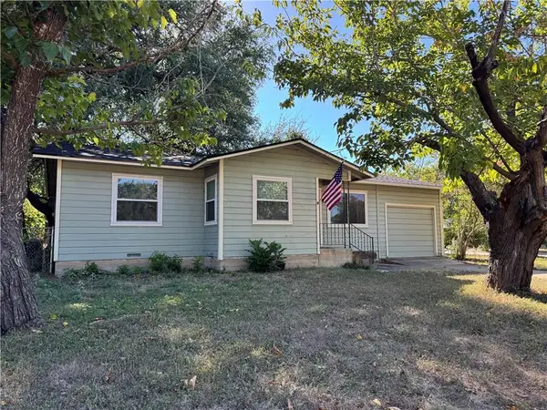 22 Park Ln, Lampasas, TX 76550
