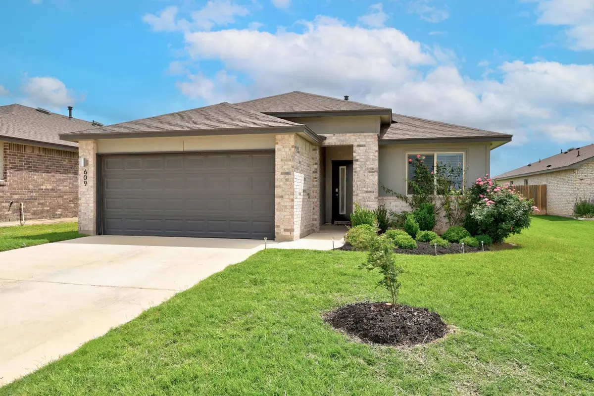 609 Veneta Ln, Georgetown, TX 78633 - #1