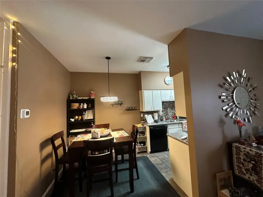 106 E 30th St #203, Austin, TX 78705 - #3