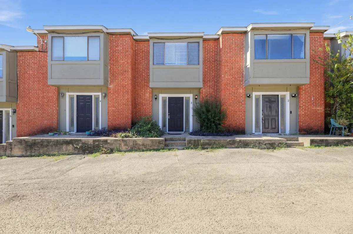 1221 W Hopkins St #3, San Marcos, TX 78666 - #1