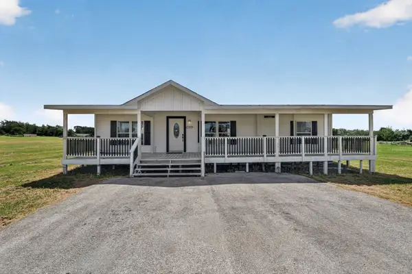 548 Casen St, Dale, TX 78616
