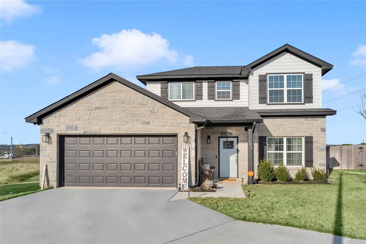 101 Cailin Ct, Burnet, TX 78611 - Image #1