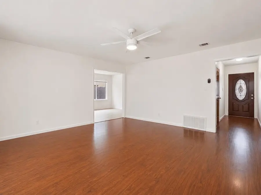 7004 Twisted Oaks Dr, Austin, TX 78745 - #3