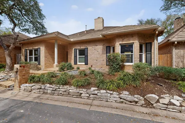 2203 Onion Creek Pkwy #8, Austin, TX 78747