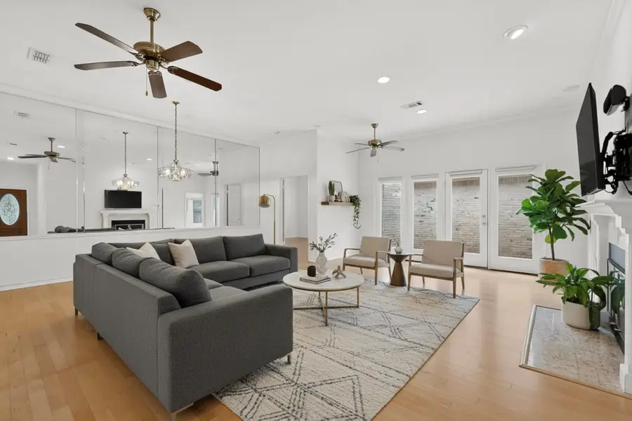 2203 Onion Creek Pkwy #8, Austin, TX 78747 - #2