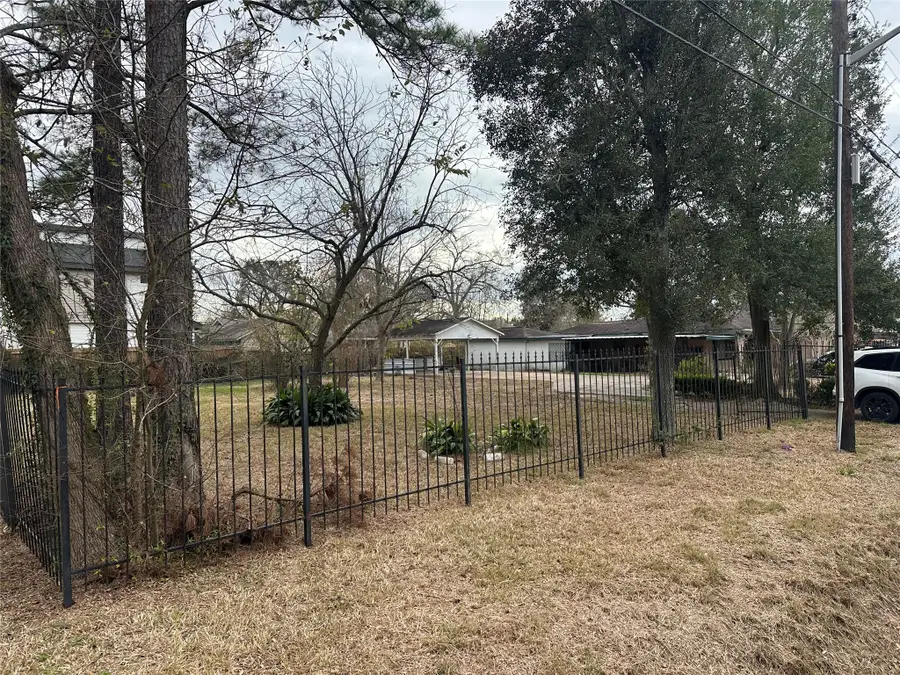 6807 Saint Augustine St, Houston, TX 77021 - Image #3