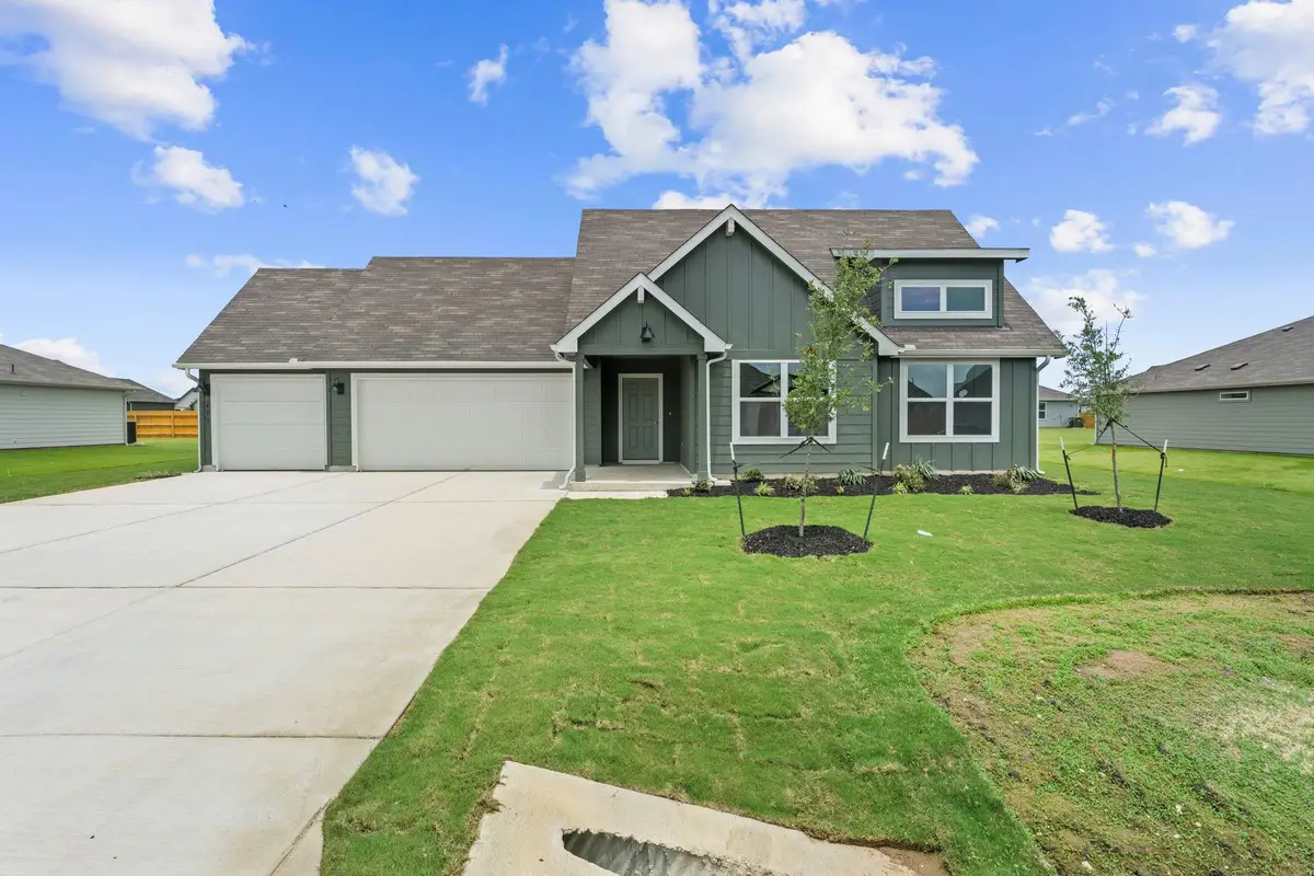 450 Kolbo Crossing Cv, Lockhart, TX 78644 - #1