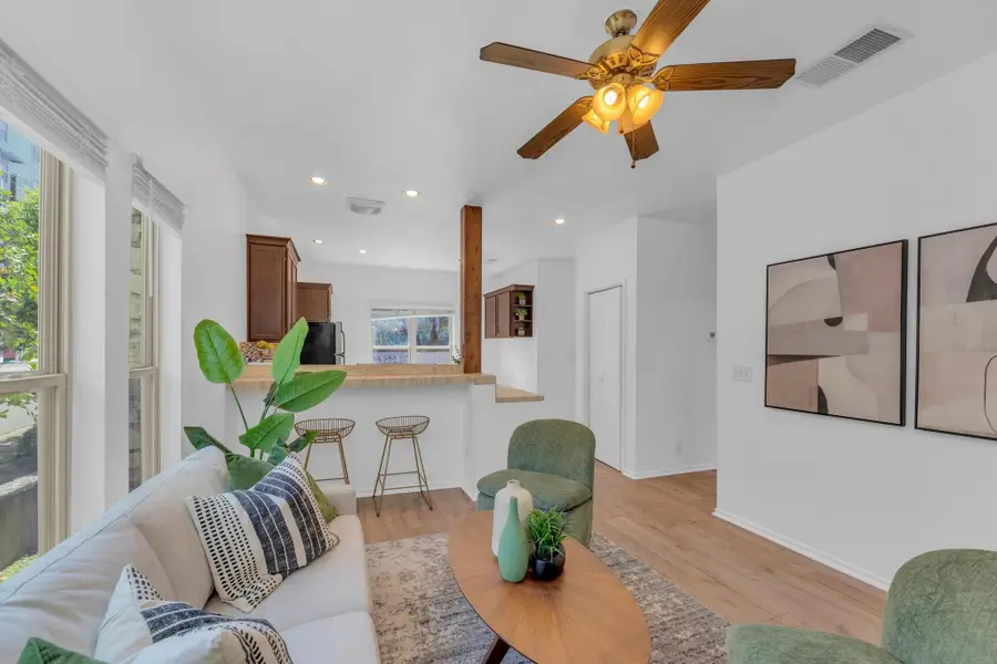 2414 Longview St #101, Austin, TX 78705 - #3