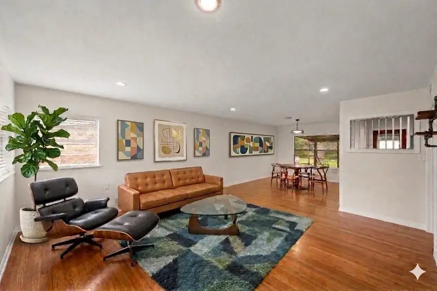 1404 Cloverleaf Dr, Austin, TX 78723 - #2