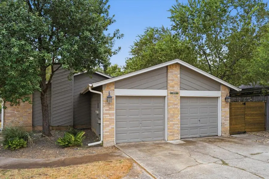 6713 W West Gate Blvd #A, Austin, TX 78745 - #2
